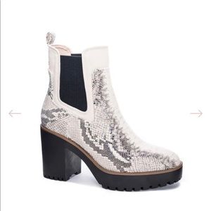 Chinese Laundry Good Day Boot